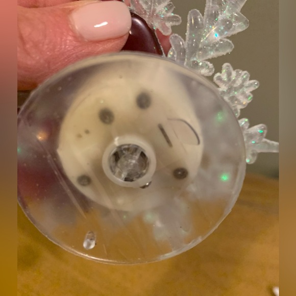 Light Up Snowflake, New In Box - Picture 7 of 11